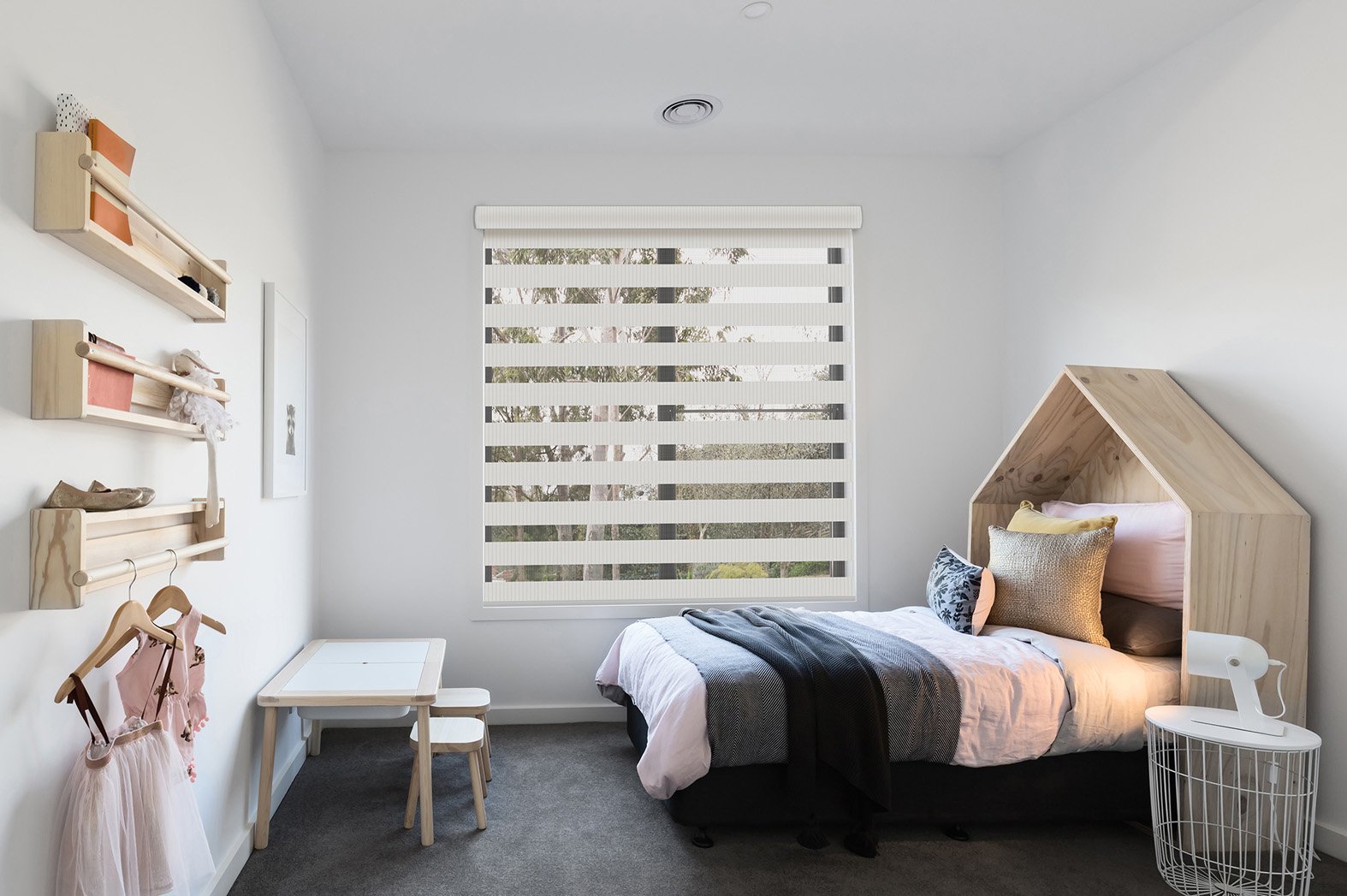 Cortinas roller duo ambiente claro Lima — estilo luminoso La Casa del Estor